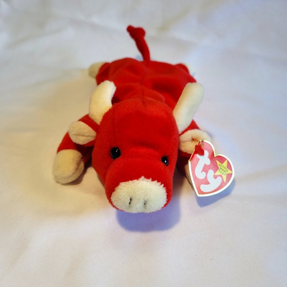 Ty Beanie Baby “Snort” Red Bull Vintage with PVC Pellet Tag Retired 1998